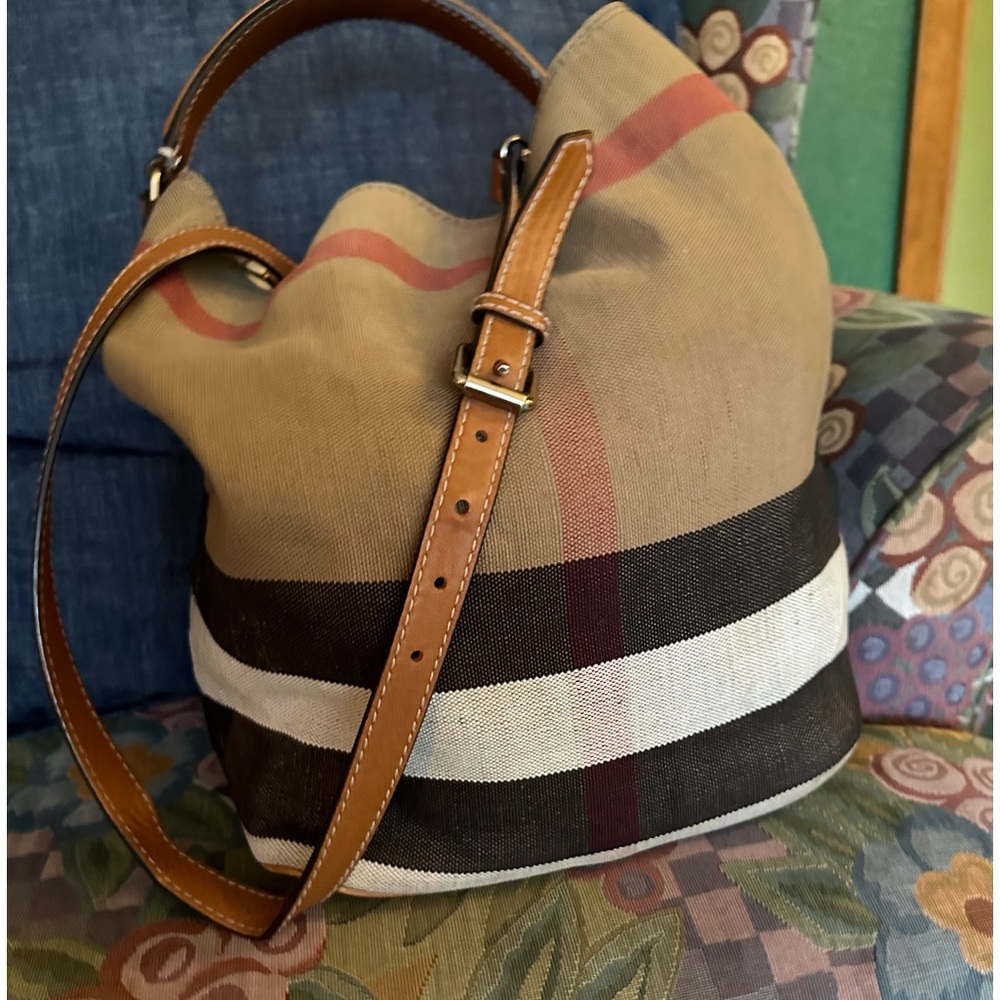 Like NEW Burberry Ashby bag
